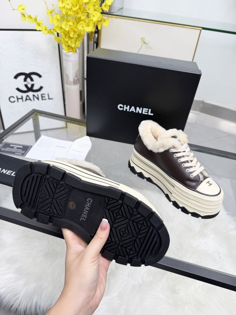 Ch**el sport shoes
